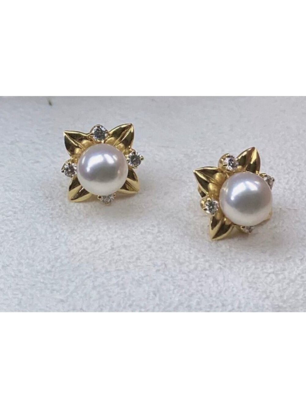 MIKIMOTO 6.25mm18K gold akoya pearl 8 diamonds earrings stud set with brown case